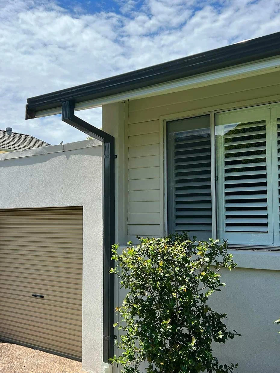 Newly fitted guttering along the eave of a Killarney Vale home